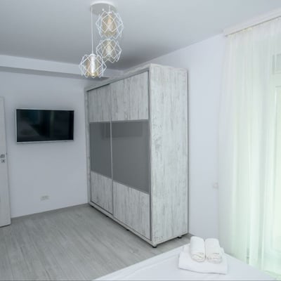 Rent of a comfortable 2-room apartment, 58 m², Faleza Nord, Constanța, Romania